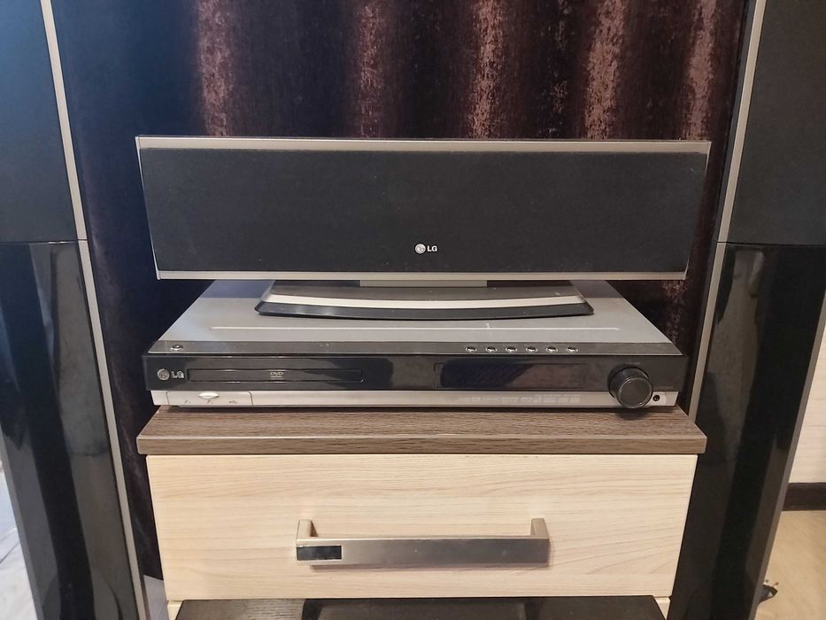 Домашний кинотеатр LG