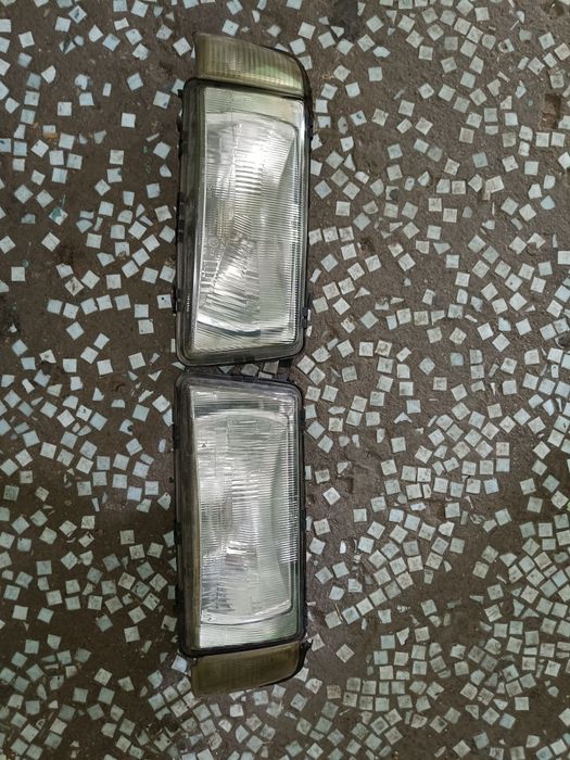 Фары на Ауди 100