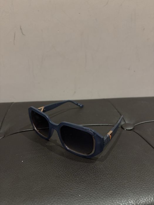 Guess очила, оргинална кутия и кърпичка