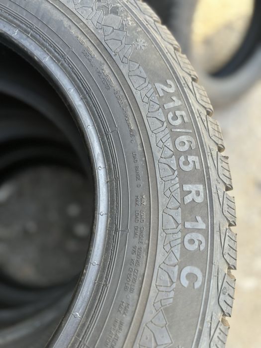 215/65/16 за бус Semperit 2023