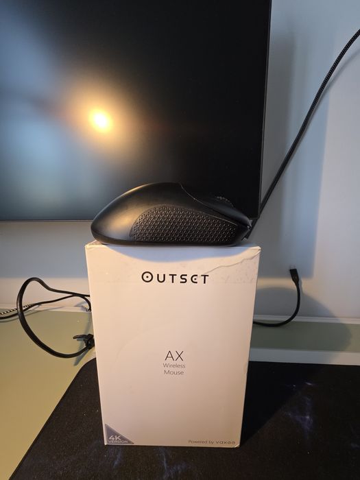 Vaxee Outset AX Wireless 4K – Mouse Gaming Ergonomic Negru, Stare Impecabilă
