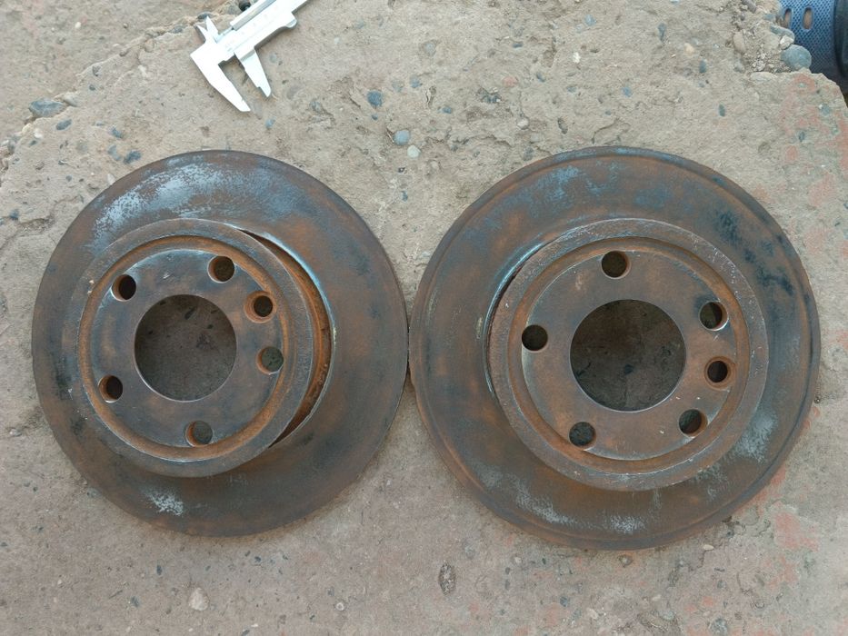 Volkswagen Transporter T4 тормозной диск 2 штук