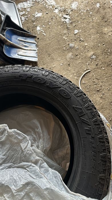 Продам шины TOYO A/T