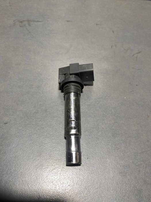 Fisa bujie 0 986 221 023 Volkswagen VW Golf 2002 1.4 MT (75 hp)