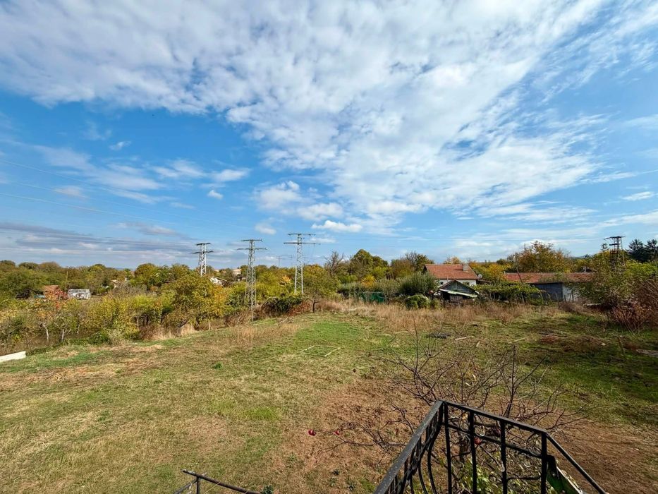 Продава се Къща в Търговище, Вилна зона - 50 кв.м за 900 €/кв.м - Снимка #2