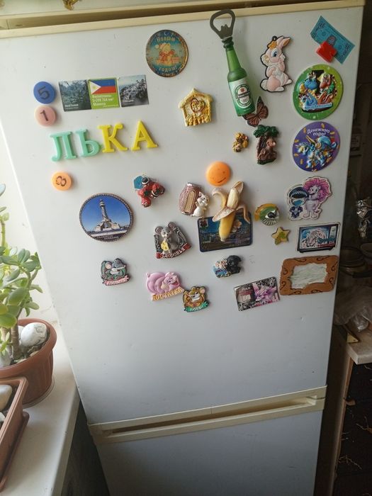 Продаю холодильник