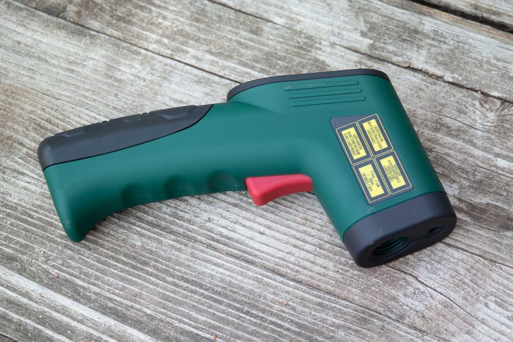 Termometru pistol digital cu infraroșu cu laser Parkside model PTI 380 B1 Parks