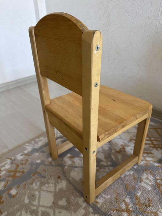 Стульчик детский деревянный