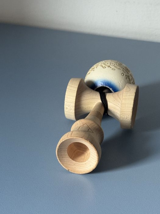 Vand Kendama Lotus + Okendama in stare buna