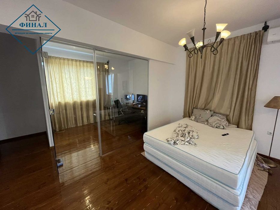 Продава се Тристаен апартамент в Шумен, Добруджански - 120 кв.м за 1492 €/кв.м - Снимка #6