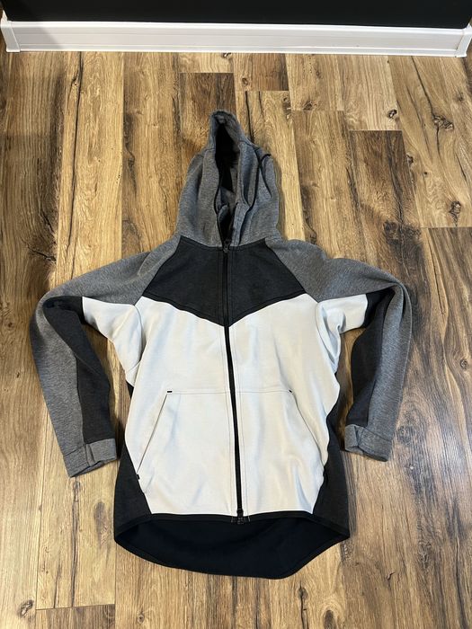 Nike Tech Fleece size S