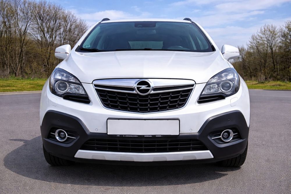 Vând Opel Mokka AUTOMAT, trapă,BOSE..alb perlat!