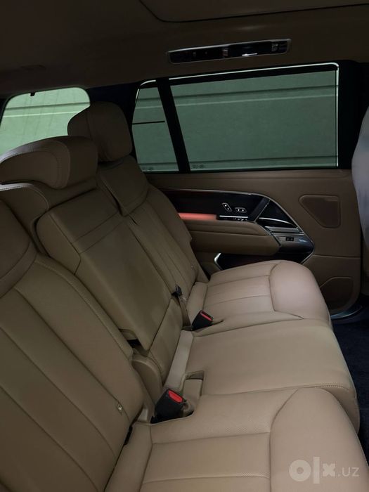 Range rover P530 LWB SE 7 seats