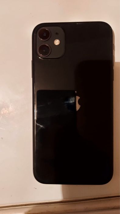 Продам iPhone 11