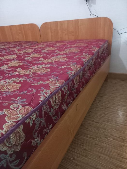 Продам две полуторки.