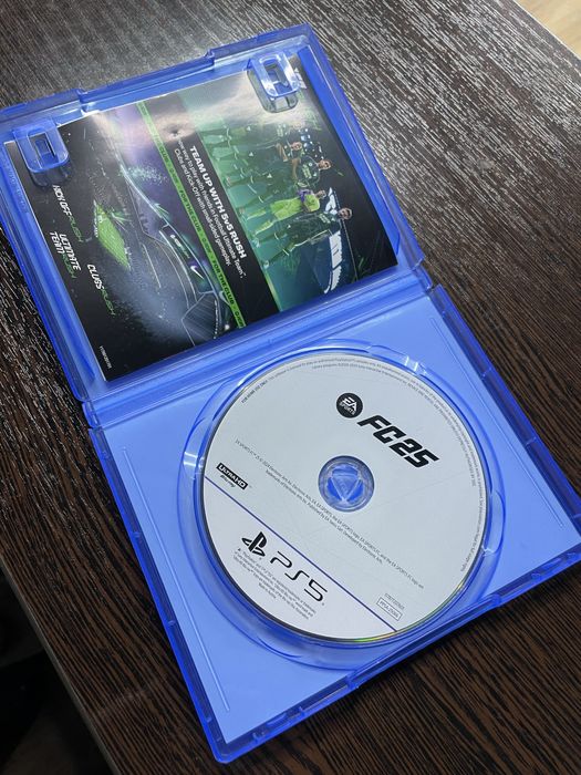 Продам оригинал диск Фифа 25