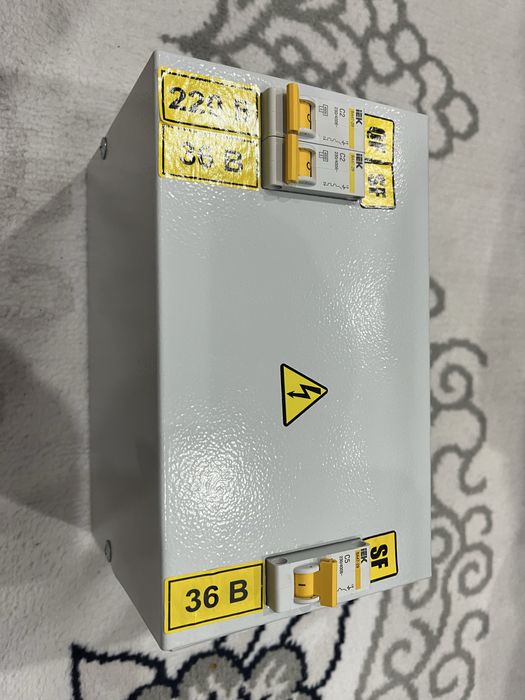 Ящик с понижающим трансформатором ЯТП-0,25