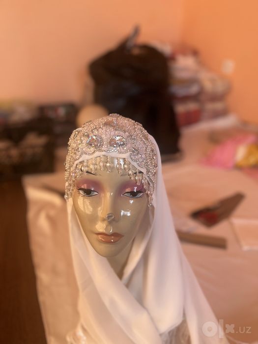 Biserli chiroyli sharf va rumollar