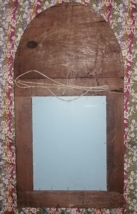 Oglinda sculptata în lemn exotic în Maroc