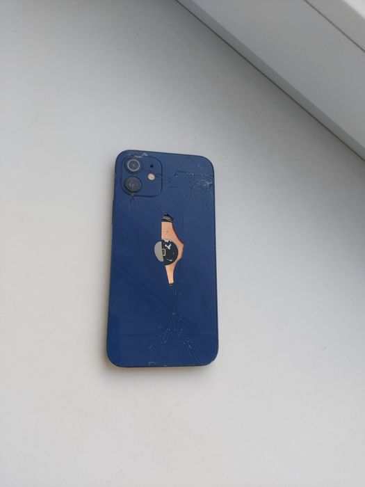 IPhone 12 продам