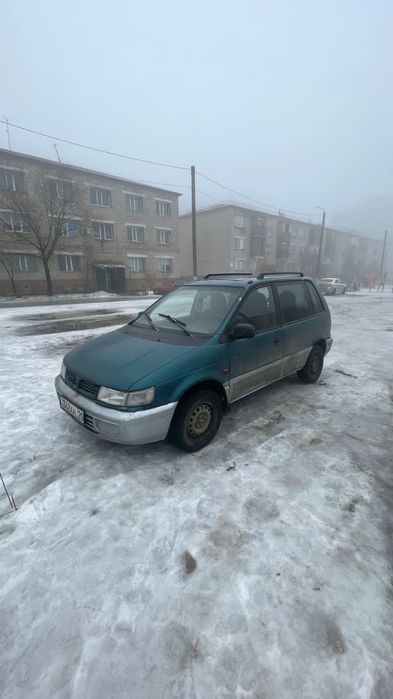сатылымда Mitsubishi Space Runner
