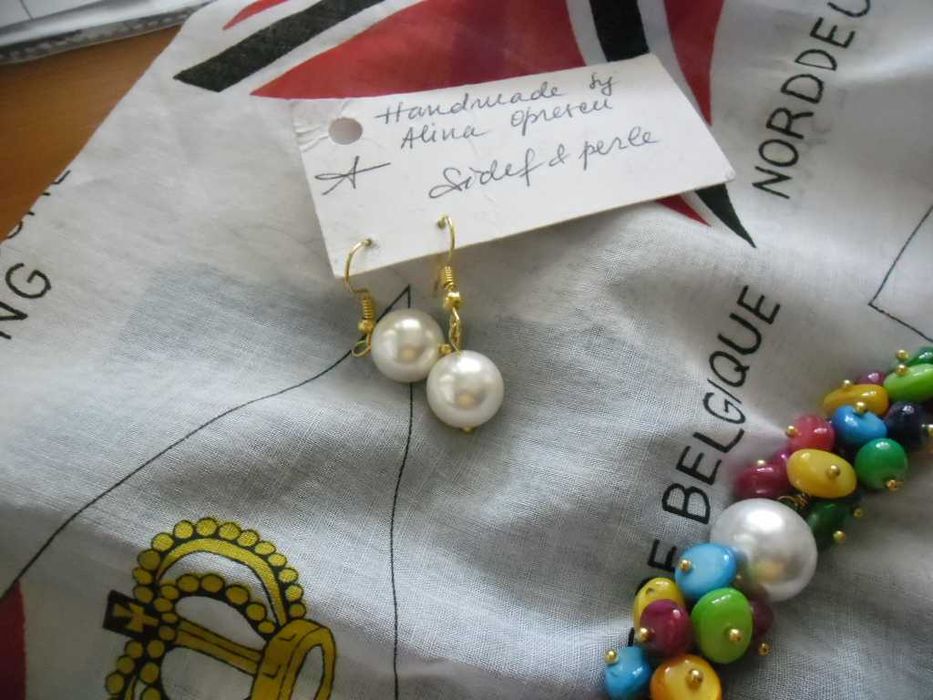 coliere pietre semipretioase si perle