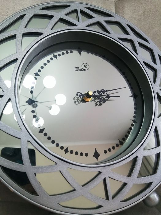 Настольные большие часы