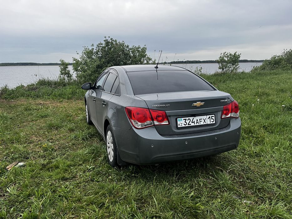 Продам chevrolet cruze