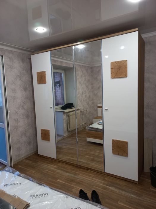 Продам спальный гарнитур