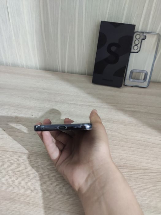 Samsung galaxy s22 black