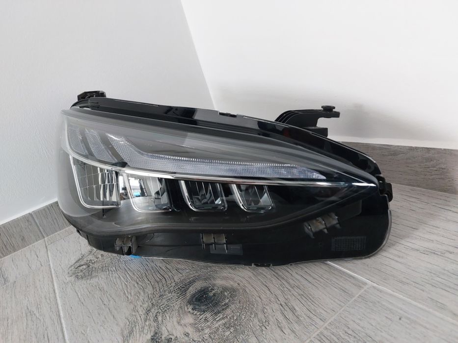 Far dreapta mg hs full led dupa anul 2020 original