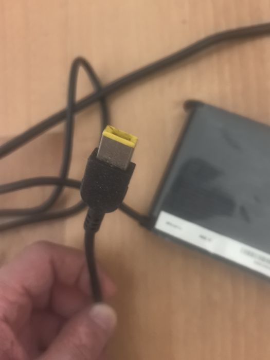 Блок питания на ноутбук Lenovo
