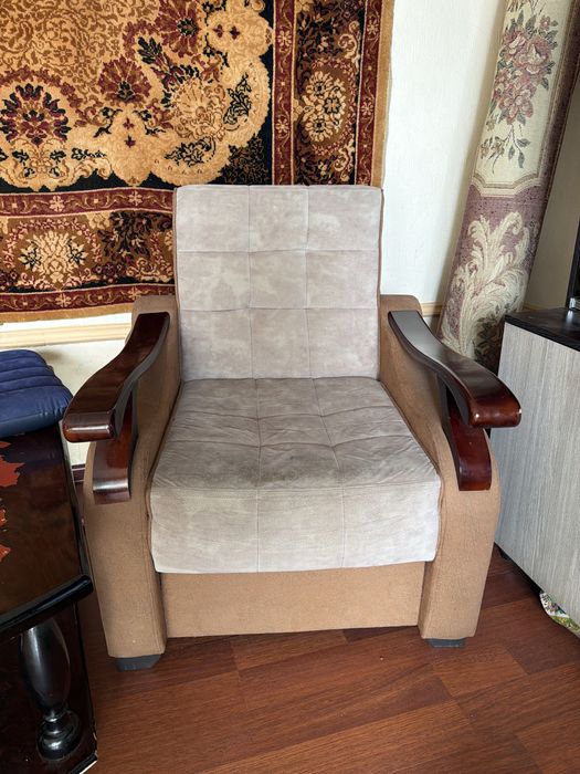 Отдам даром мягкую мебель