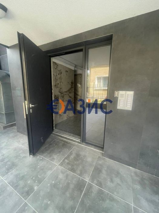 Продава се Двустаен апартамент в Бургас, Сарафово - 67 кв.м за 1941 €/кв.м - Снимка #5