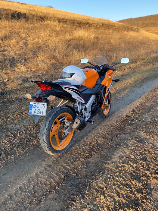Vand honda cbr 125 cc