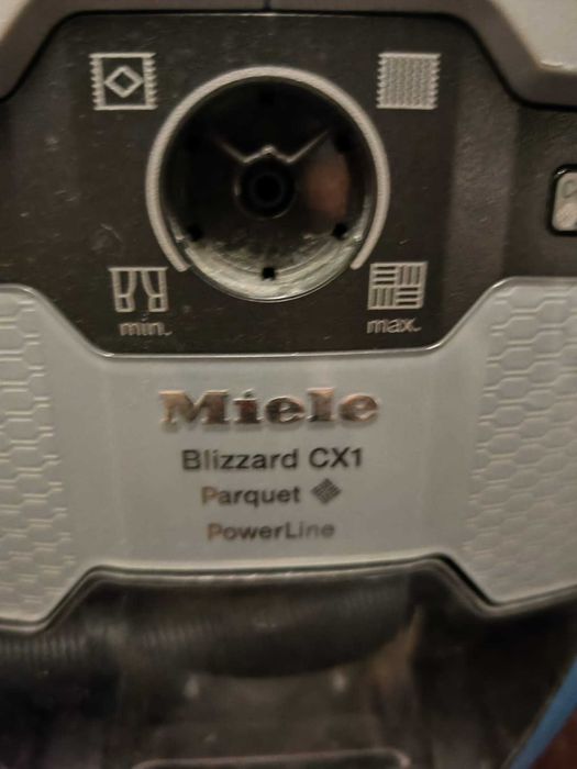 Vand aspirator Miele Blizza rd CX1 SKCF3 albastru