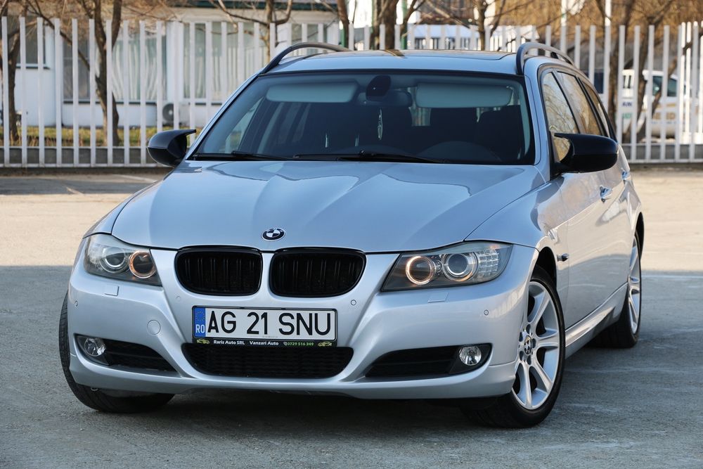 Vand BMW Seria 3 Euro 5 Automat Navi Panoramic Xenon Posibilitate Rate