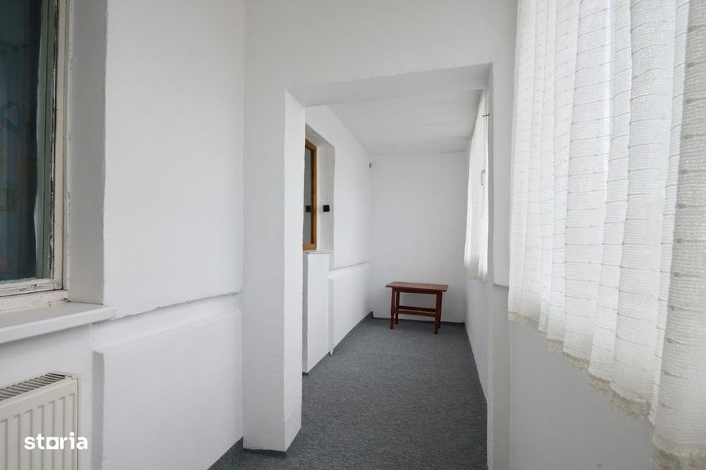 Apartament Doua Camere Decomandat Razboieni
