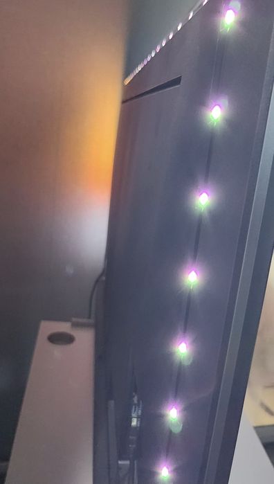 Телевизор Philips Ambilight 55 инча