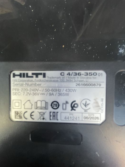 Зарядно устройство HlLTl с4/36-350 зарядно в добро състояние