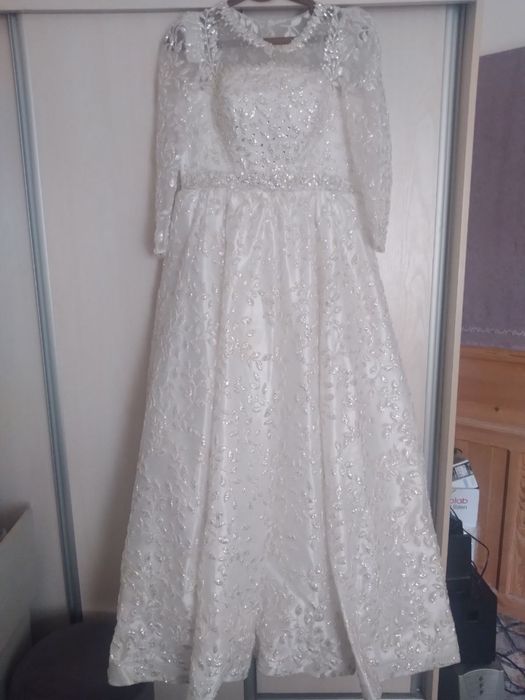 Kelin koylak 1 marta kiyilgan