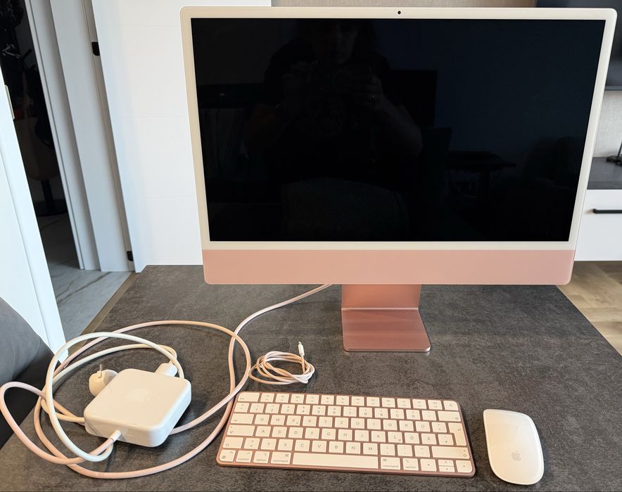 Apple iMac 24” M1 8GB 256GB Pink + Magic Keyboard + Magic Mouse
