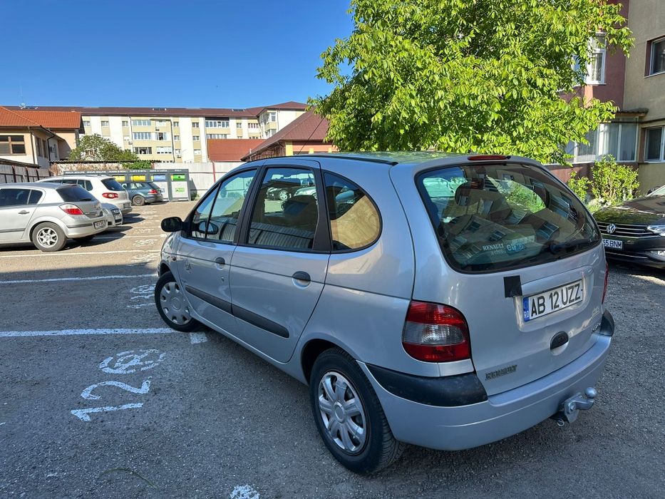 Vând Renault scenic
