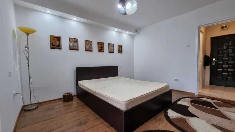 PARTICULAR, inchiriez (ofer) GARSONIERA (CORESI)  300 euro , Parter/9, 32 mp