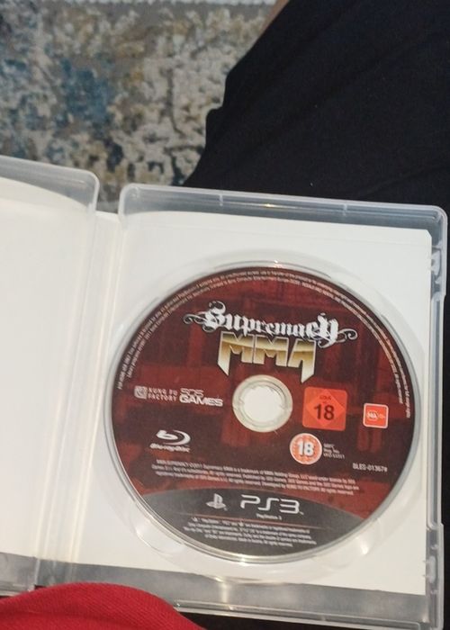 Продам playstation 3 super slim