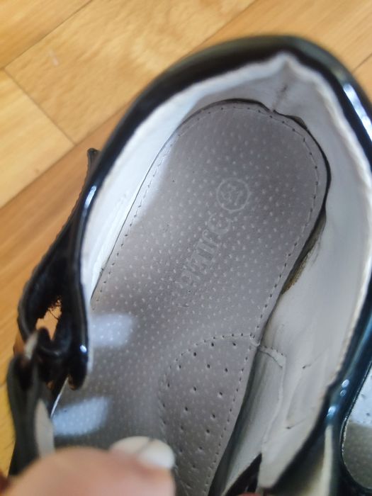 Обувь на девочку школьницу 31-32