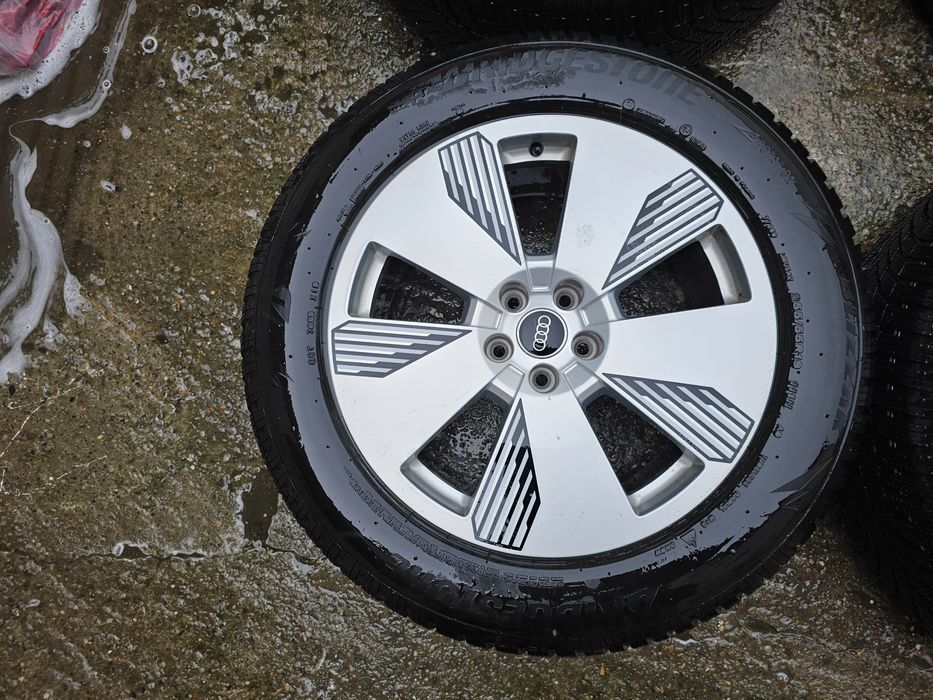 Jante originale Audi Q7 + Anvelope iarna dot 2022 - 255 55 19