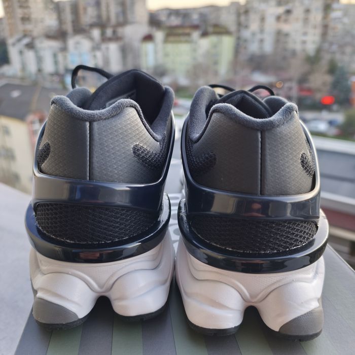 New Balance 9060 Black and White 42