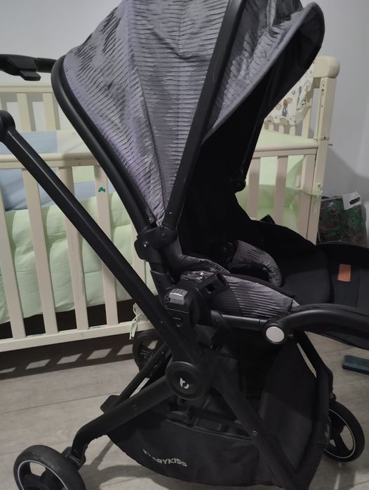 Продам коляску 2в1