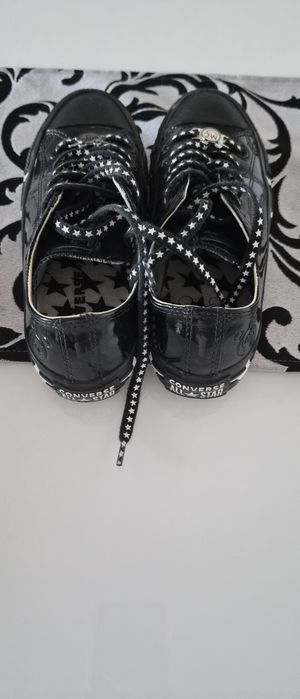 Маратонки и гуменки Michael Kors и Convers